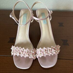 betsy Johnson pink strappy sandal heels with flowers and pearls